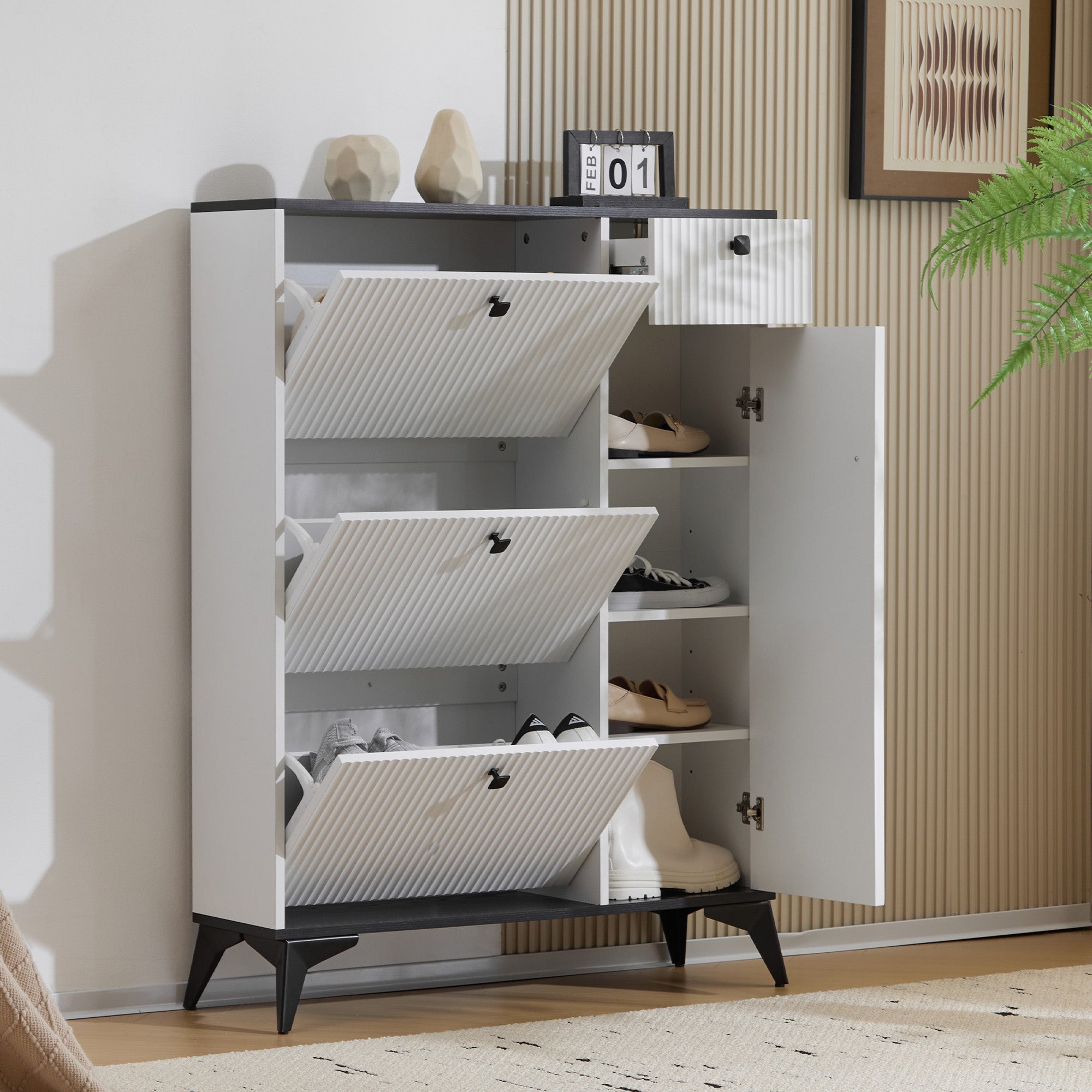 Logidon schoenenkast wit zwart H 121 cm 3 kleppen 1 lade 1 deur
