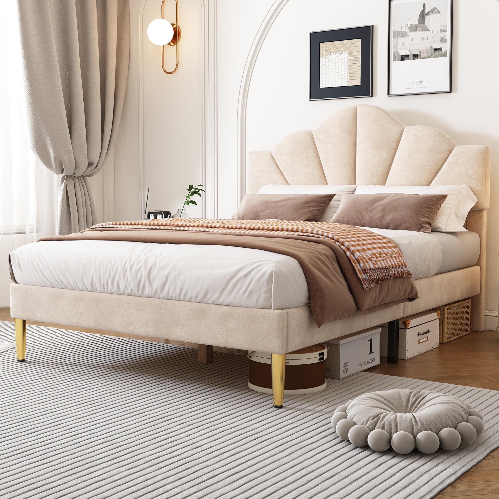 Logidon fluweel gestoffeerd bed 140x200 cm schaalontwerp goudpootjes beige