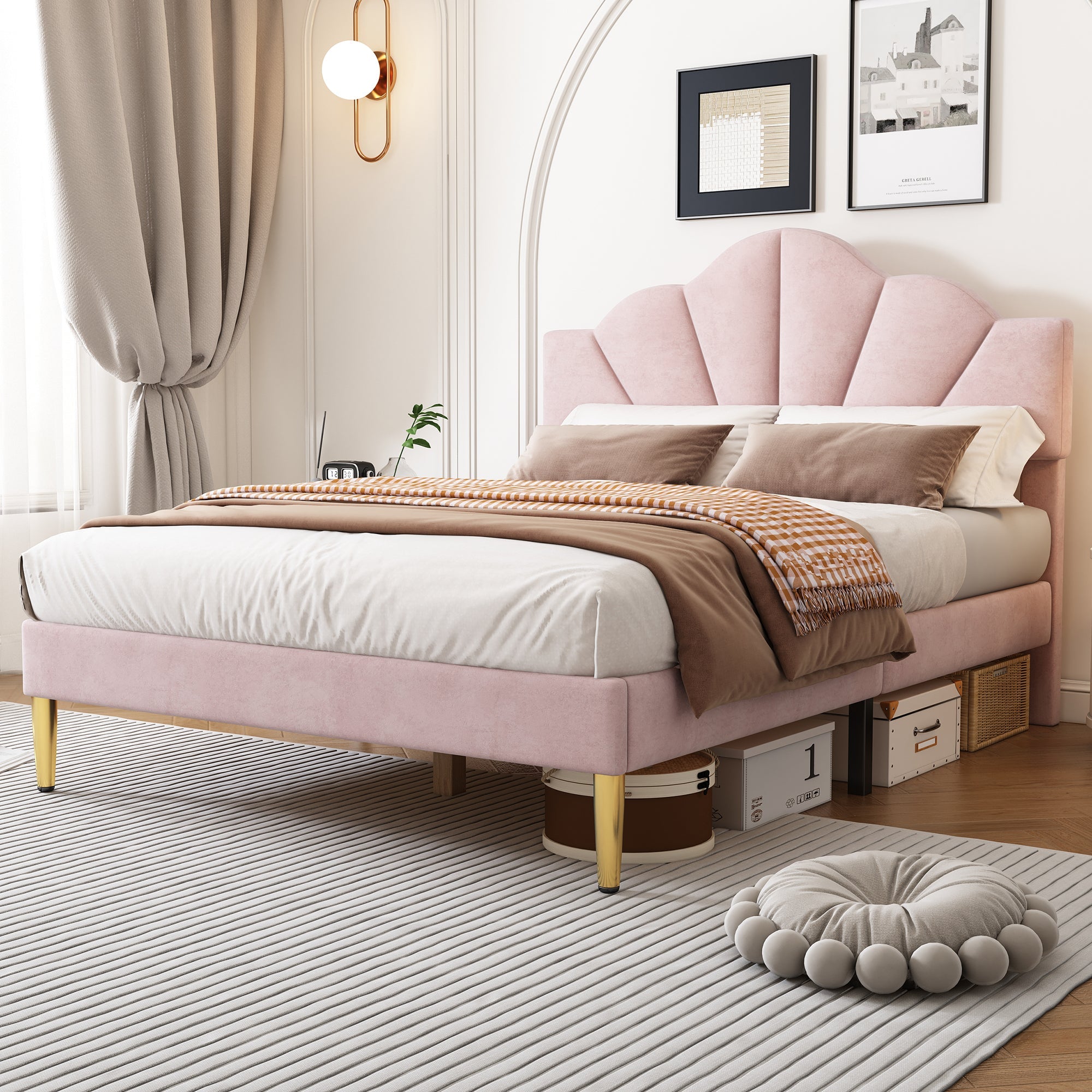 Logidon fluweel gestoffeerd bed roze 140x200 cm met schelpvormig hoofdbord