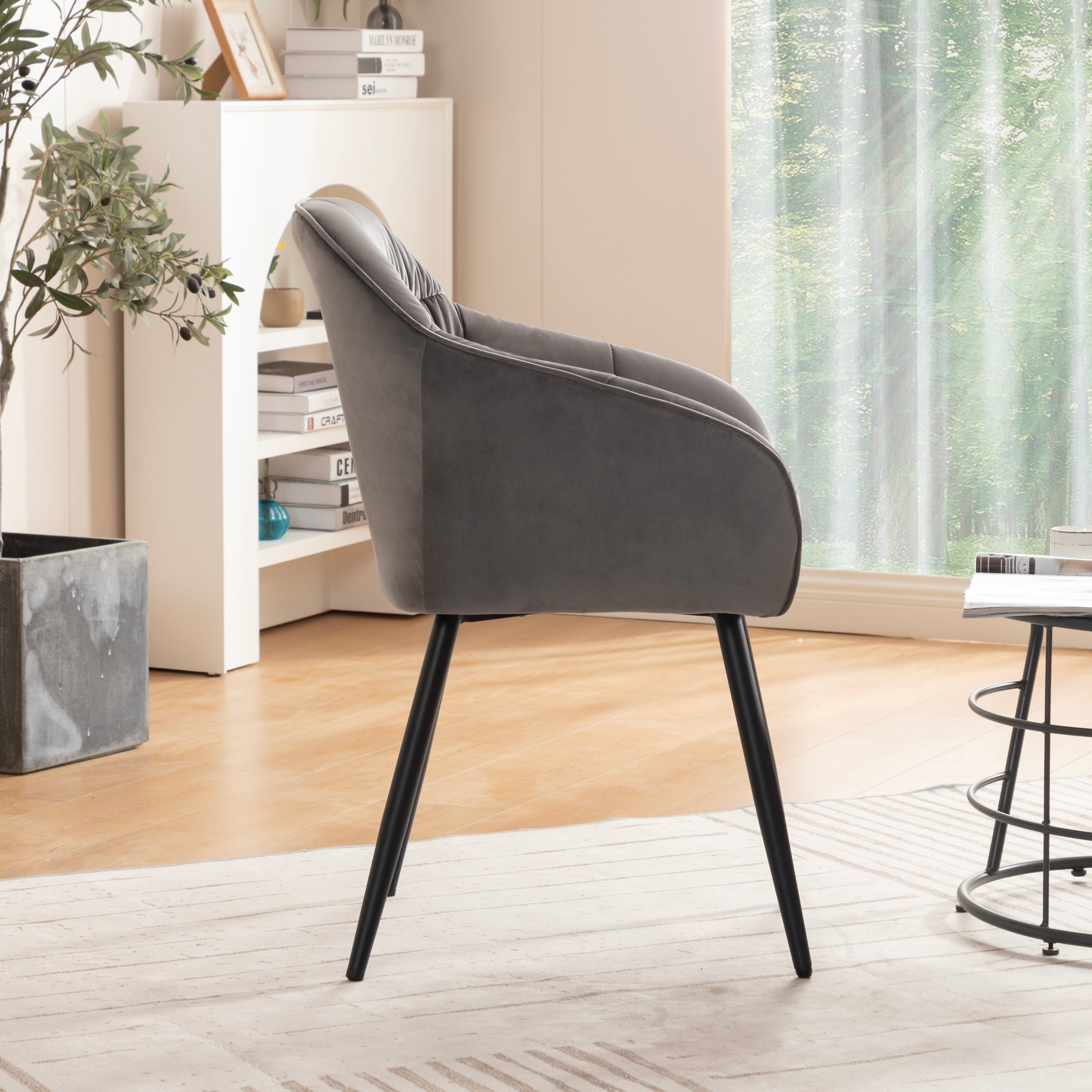 Logidon eettafelset 5-delig 138 x 80 cm met grijs fluwelen stoelen