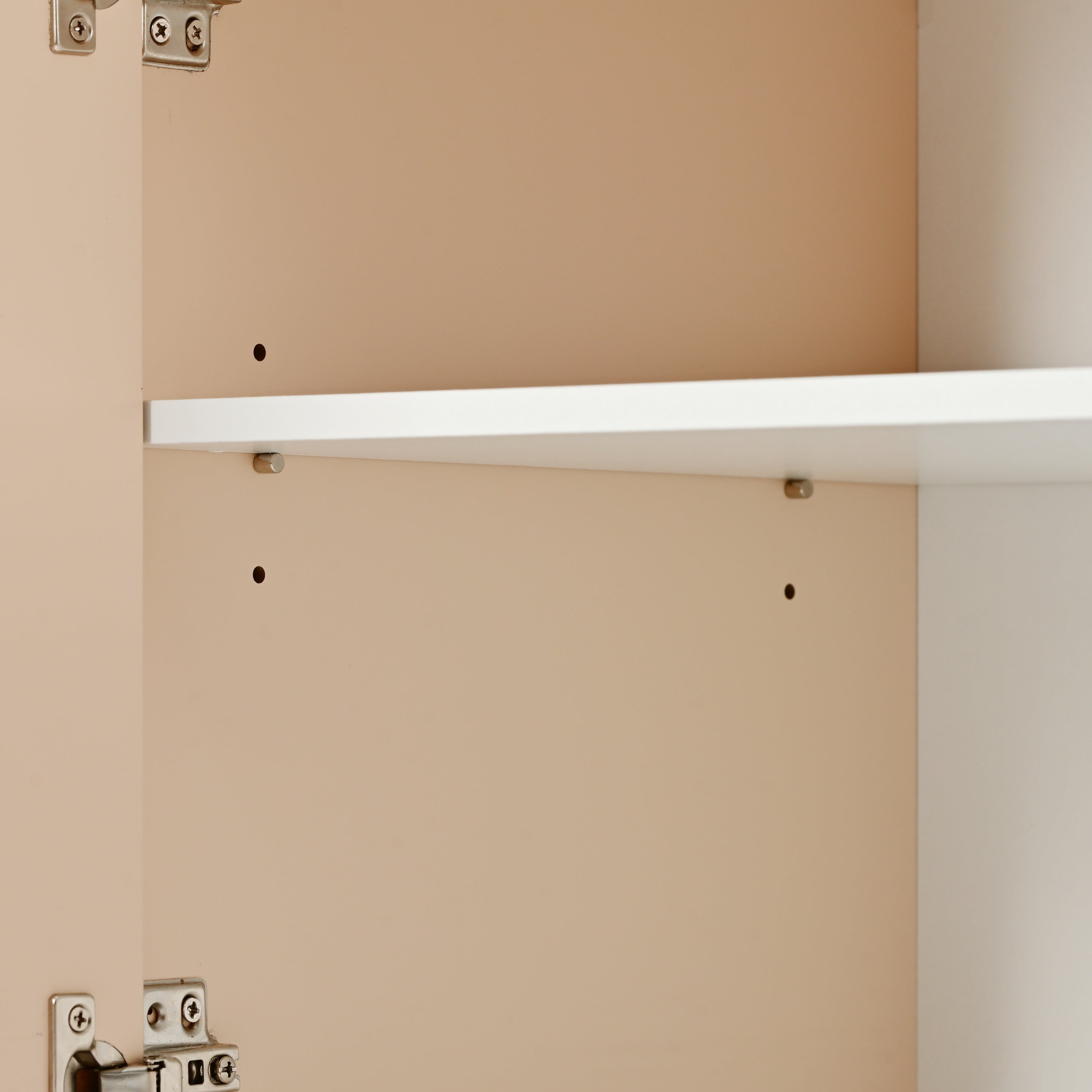Logidon abrikozencrème dressoir met 4 deuren, push-to-open