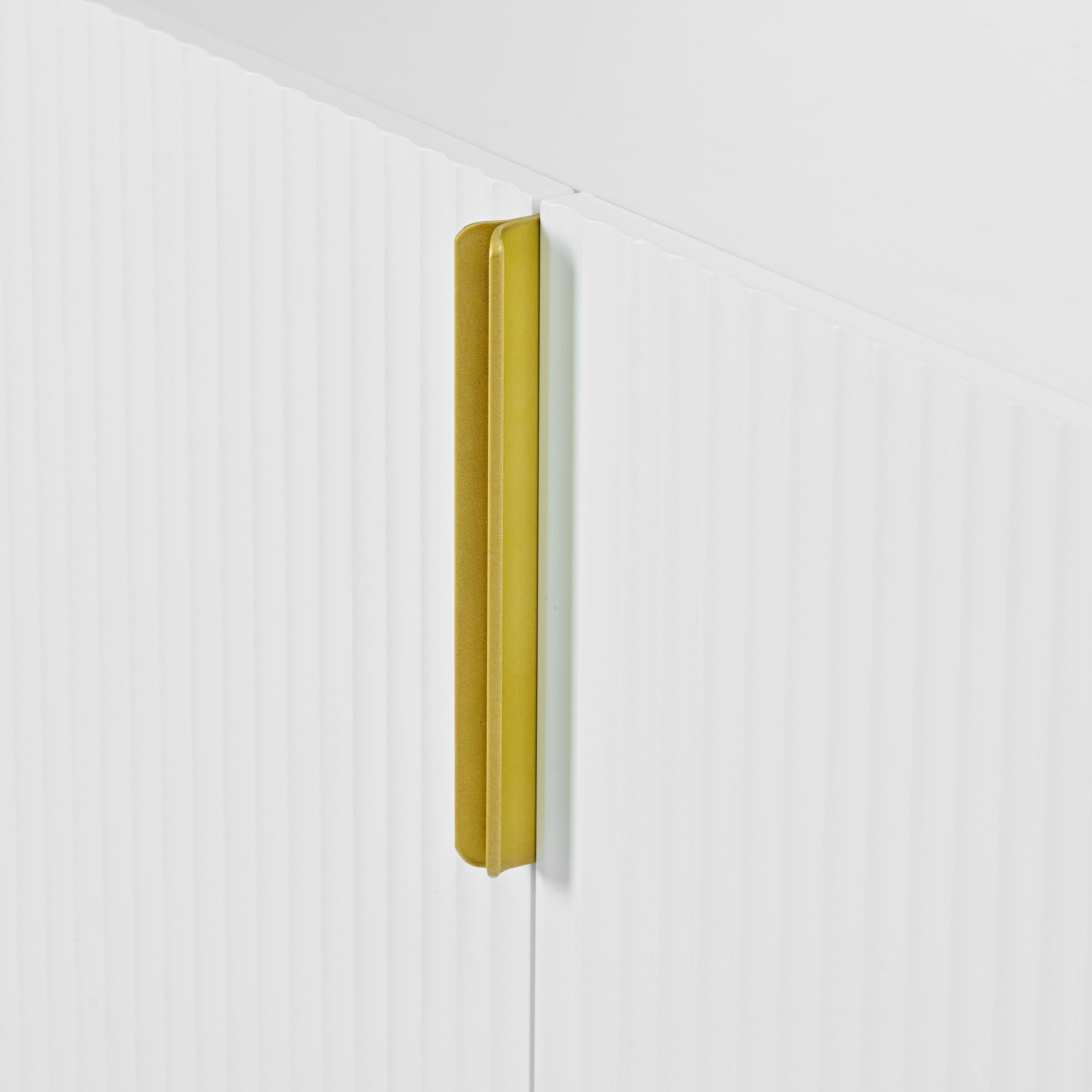 Logidon Dressoir Wit - Buffetkast met gouden handvat, 4 deuren
