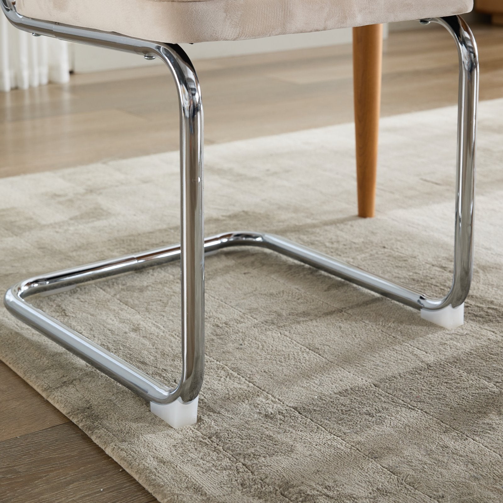 Logidon eettafel stoelen set van 2 velours zitting rotan rugleuning chroom frame beige