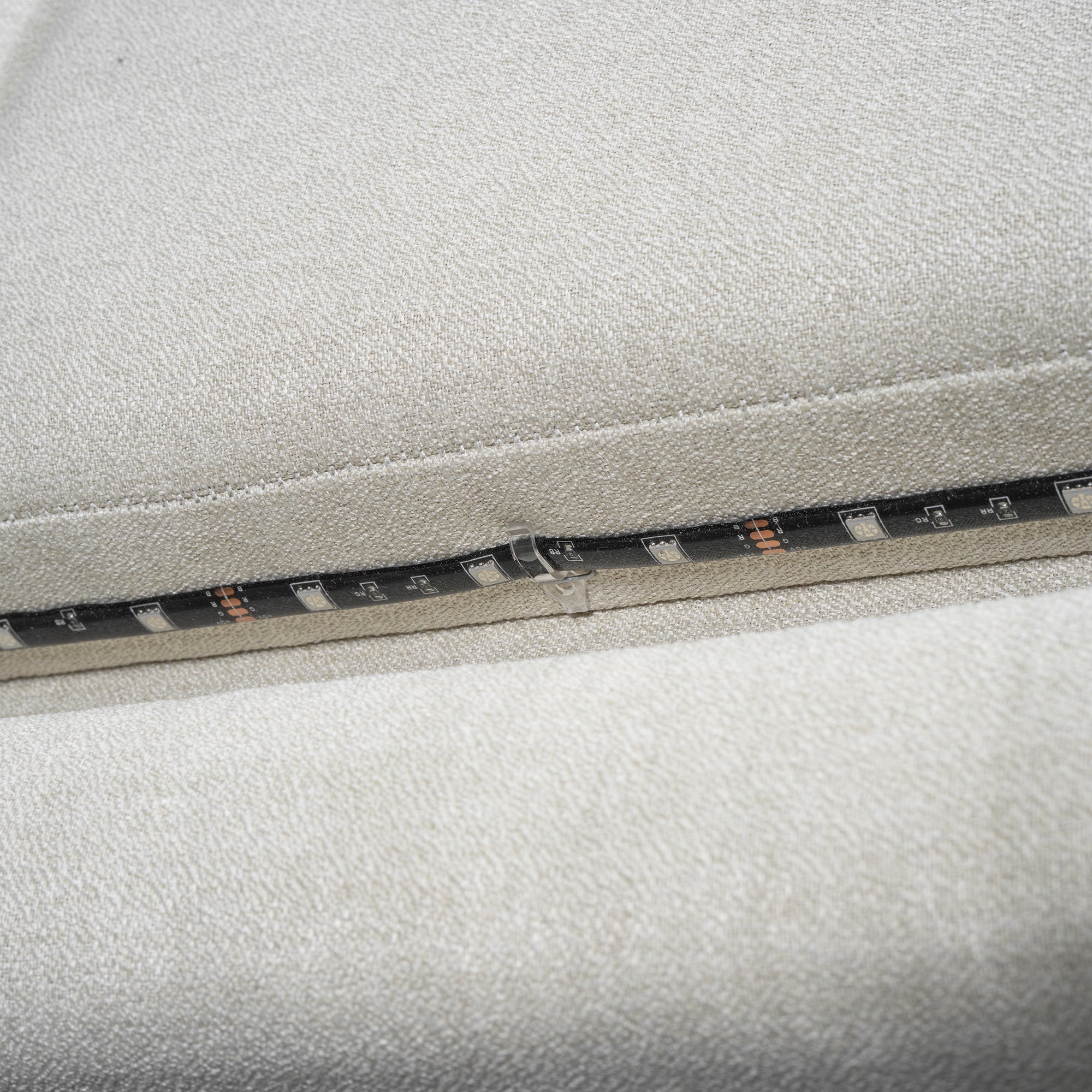 Logidon gestoffeerd bed 160x200 cm beige linnen met LED app bediening