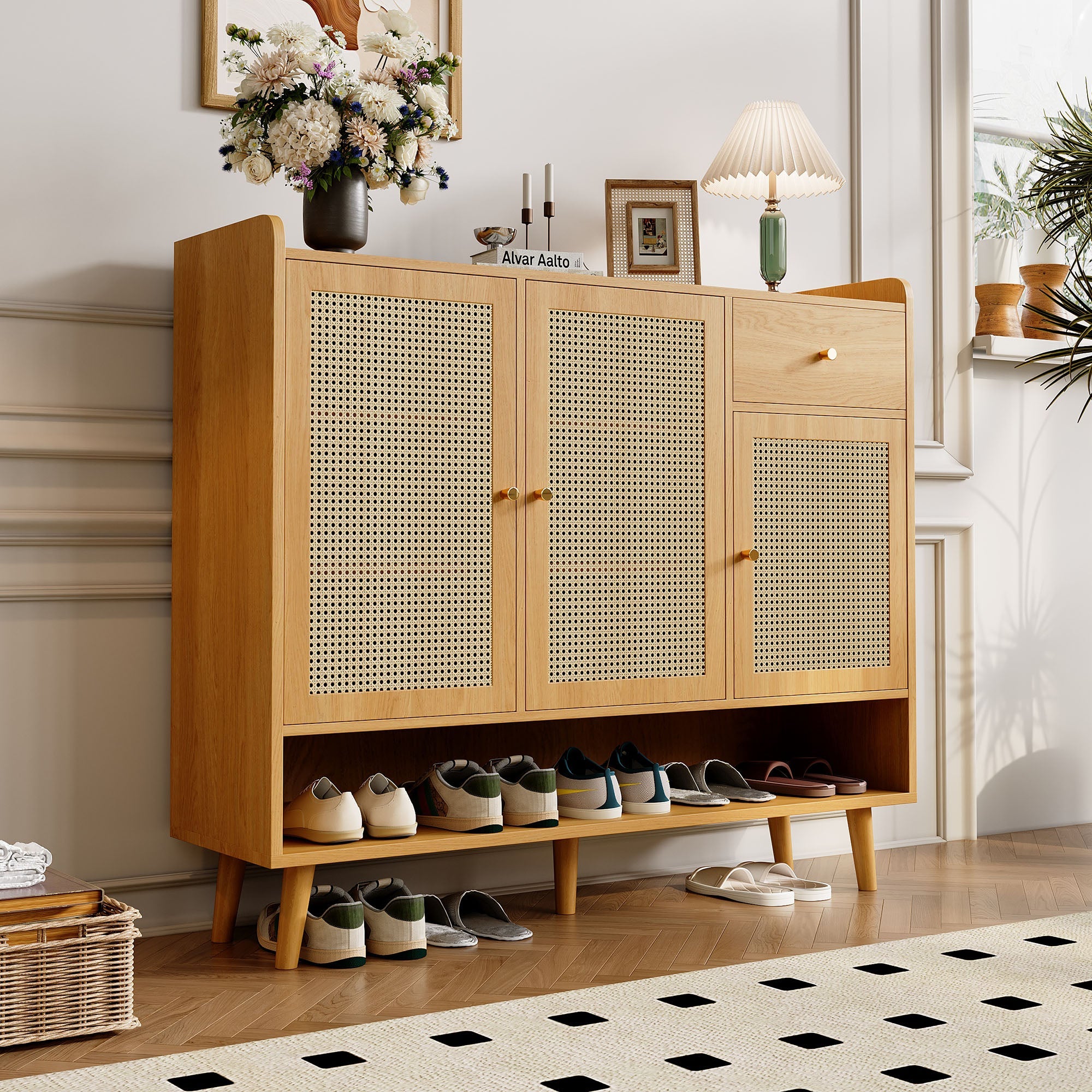 Logidon schoenenkast naturel rotan 120x35x106 met 3 deuren 1 lade
