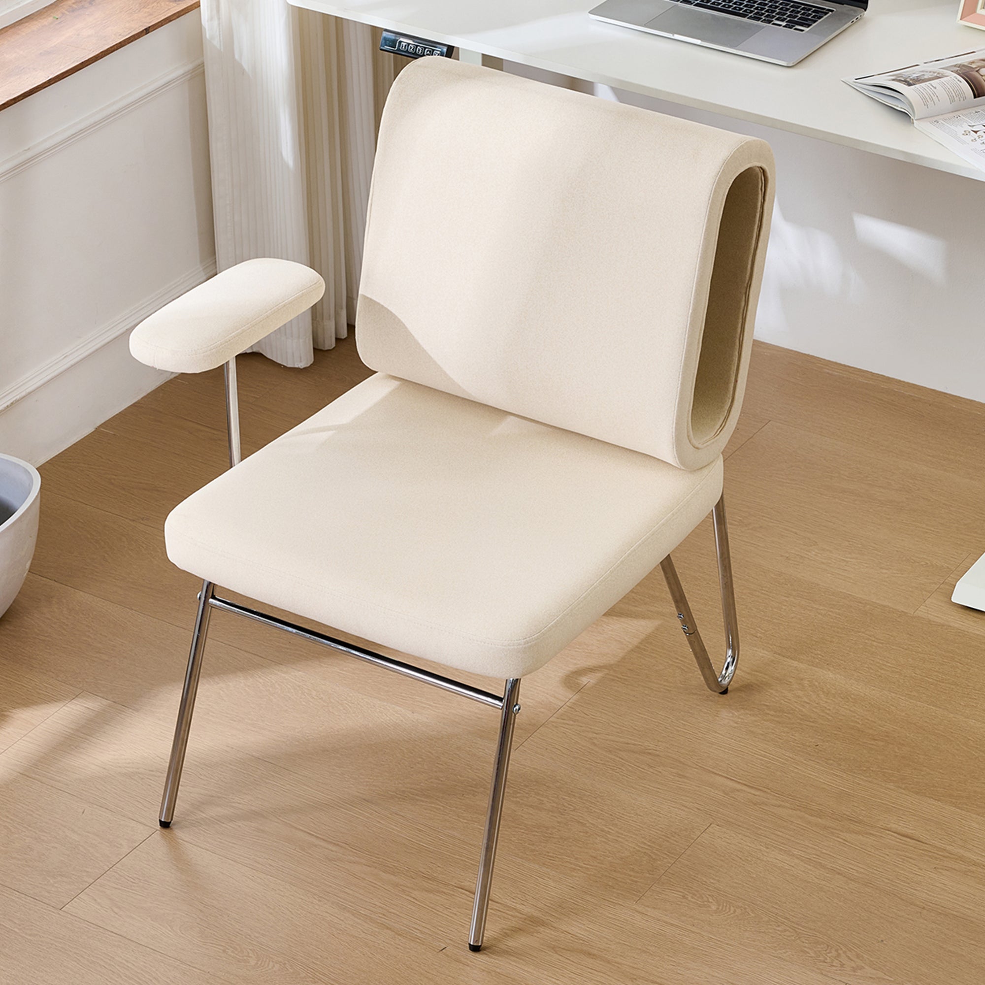 Logidon Bureaustoel Met Kattenmand Beige Brede Zitting