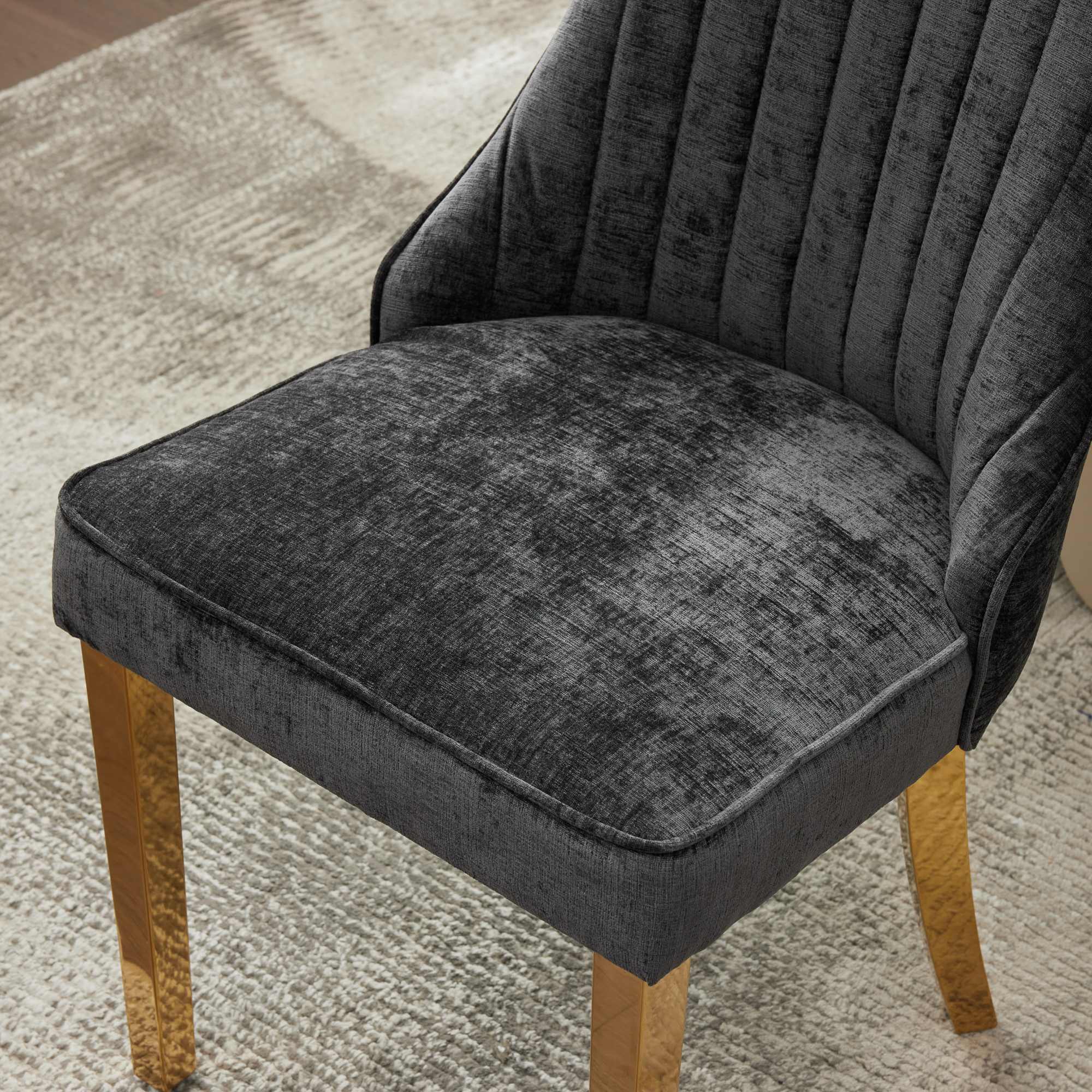 Logidon Chenille Eetstoelenset Zwart Gouden Poten Set van 2 65x50x95 cm