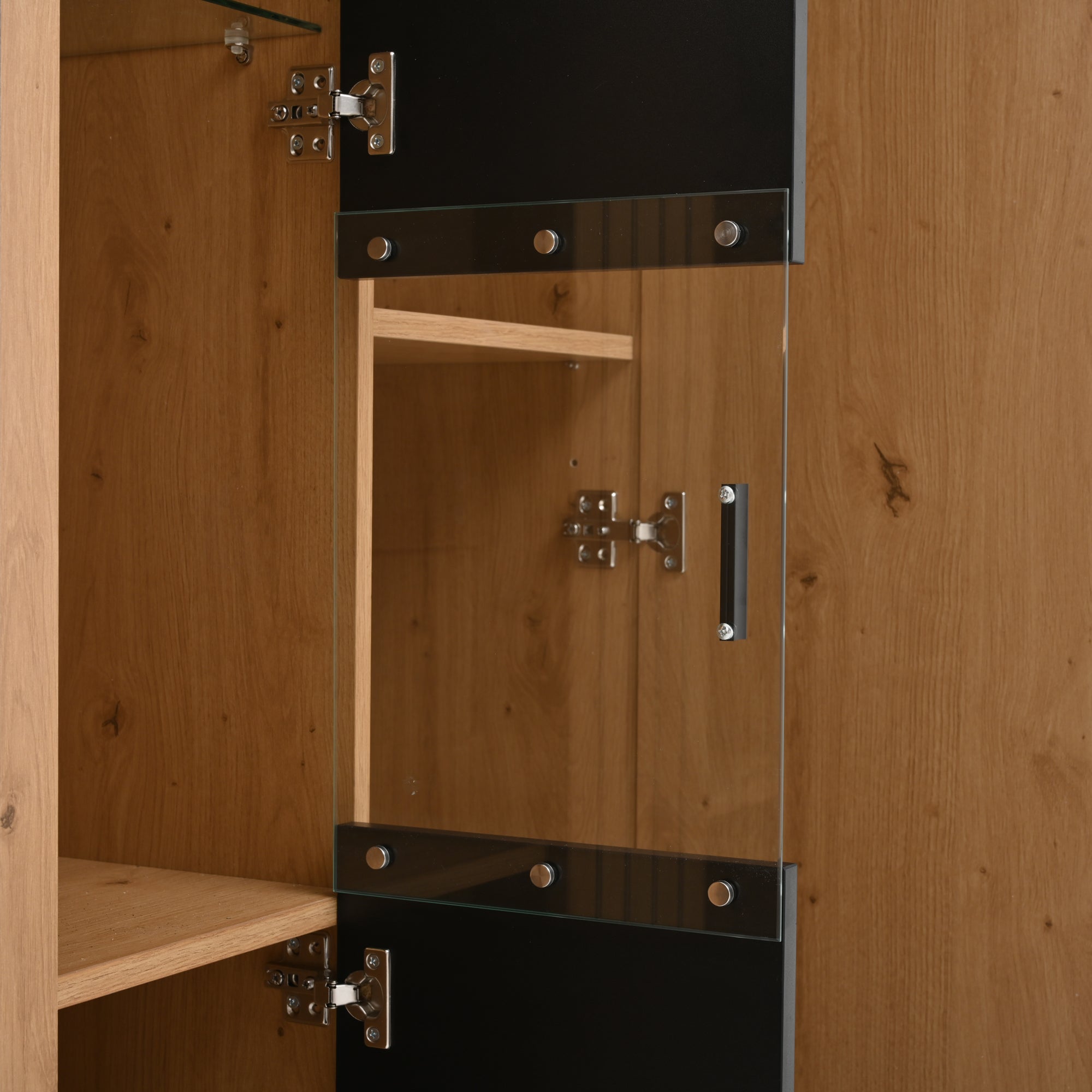 Logidon sideboard 140 x 35 x 113 cm Adjustable dividers 4 doors