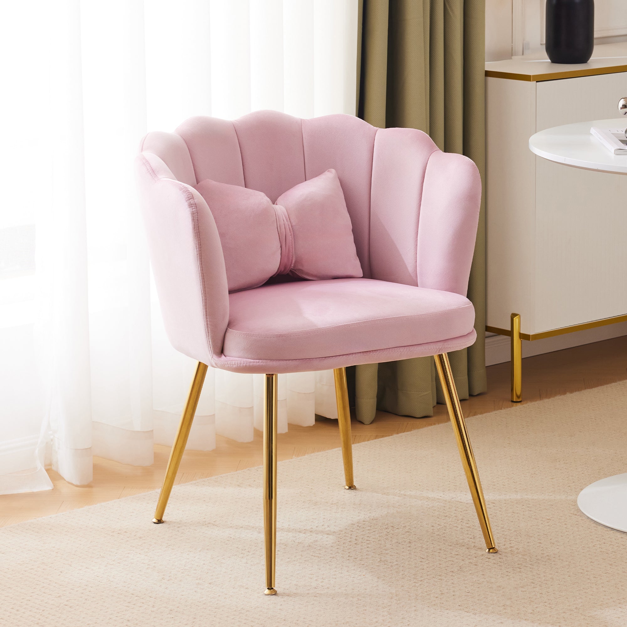 Logidon moderne roze fluwelen fauteuil met bloemblaadjesrugleuning
