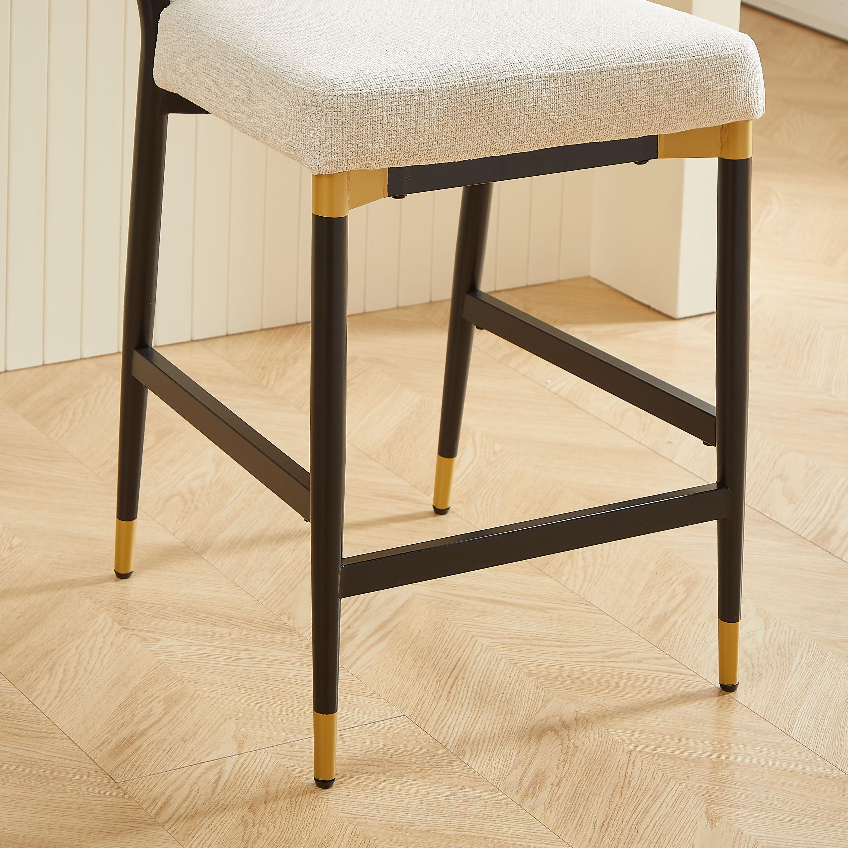 Logidon set van 2 barkrukken op toonbankhoogte zwart goud frame beige stof
