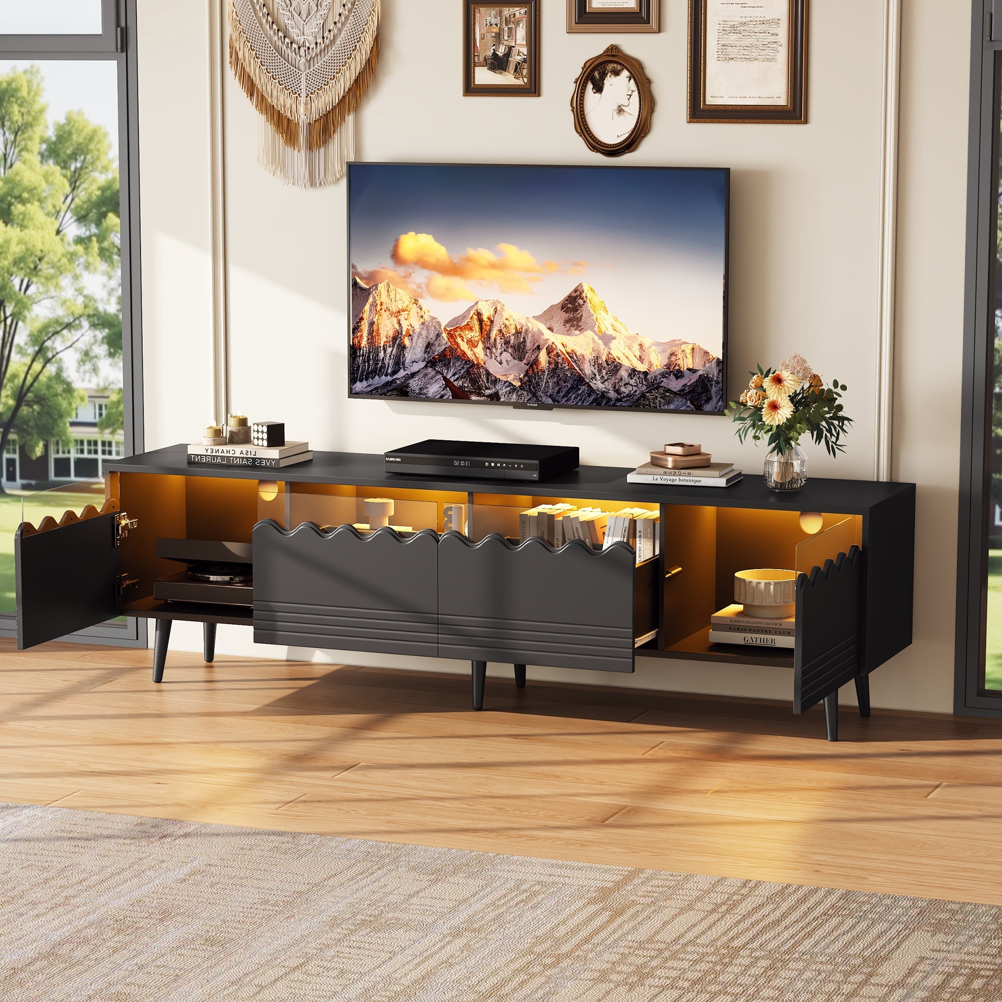 Logidon 176x38x45 cm zwart TV-lowboard met LED-verlichting