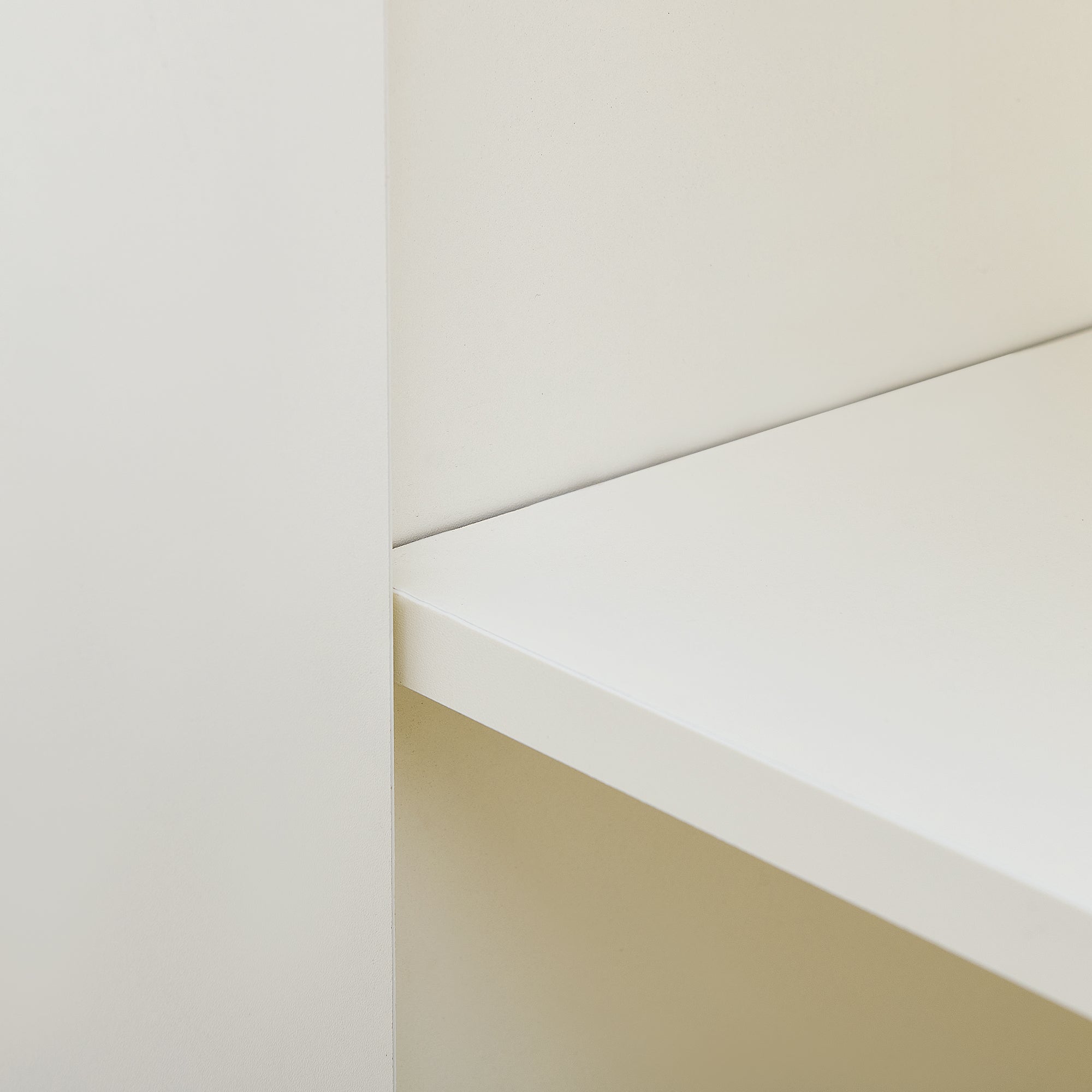 Logidon wit dressoir met gebogen deuren en 4 deurs opbergruimte