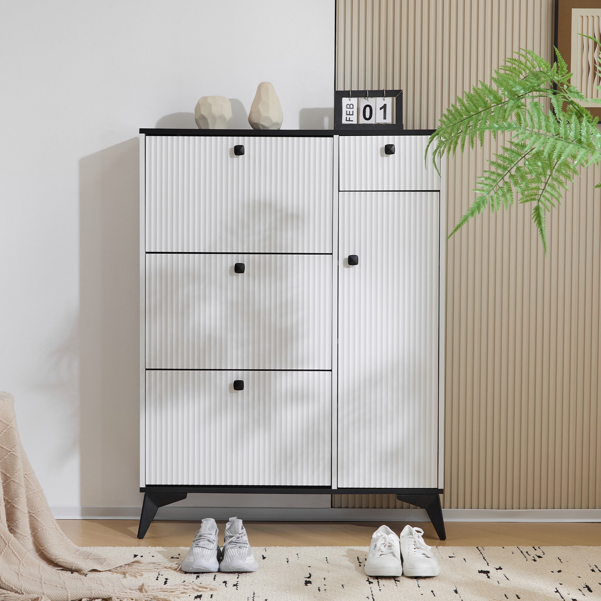 Logidon schoenenkast wit zwart H 121 cm 3 kleppen 1 lade 1 deur