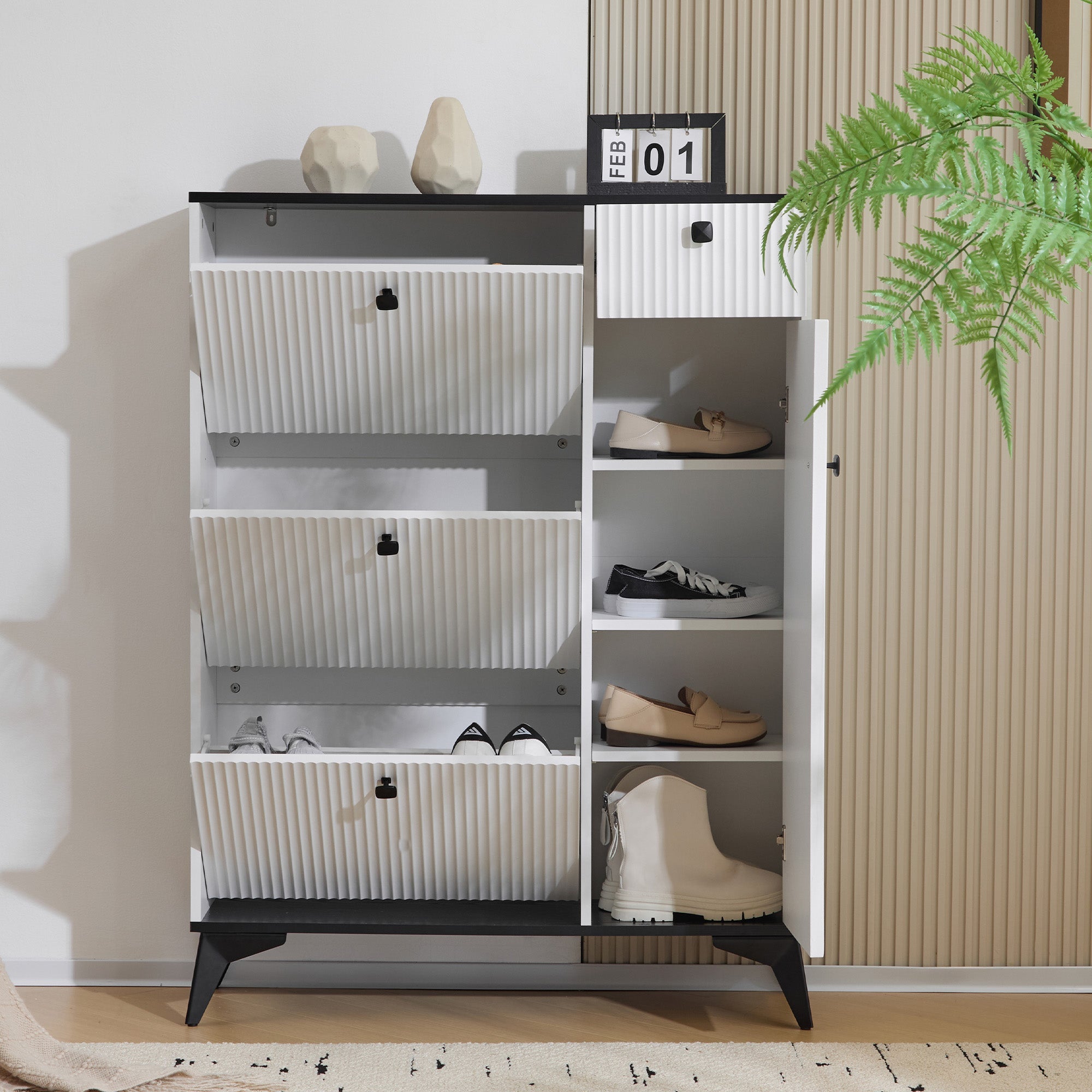 Logidon schoenenkast wit zwart H 121 cm 3 kleppen 1 lade 1 deur