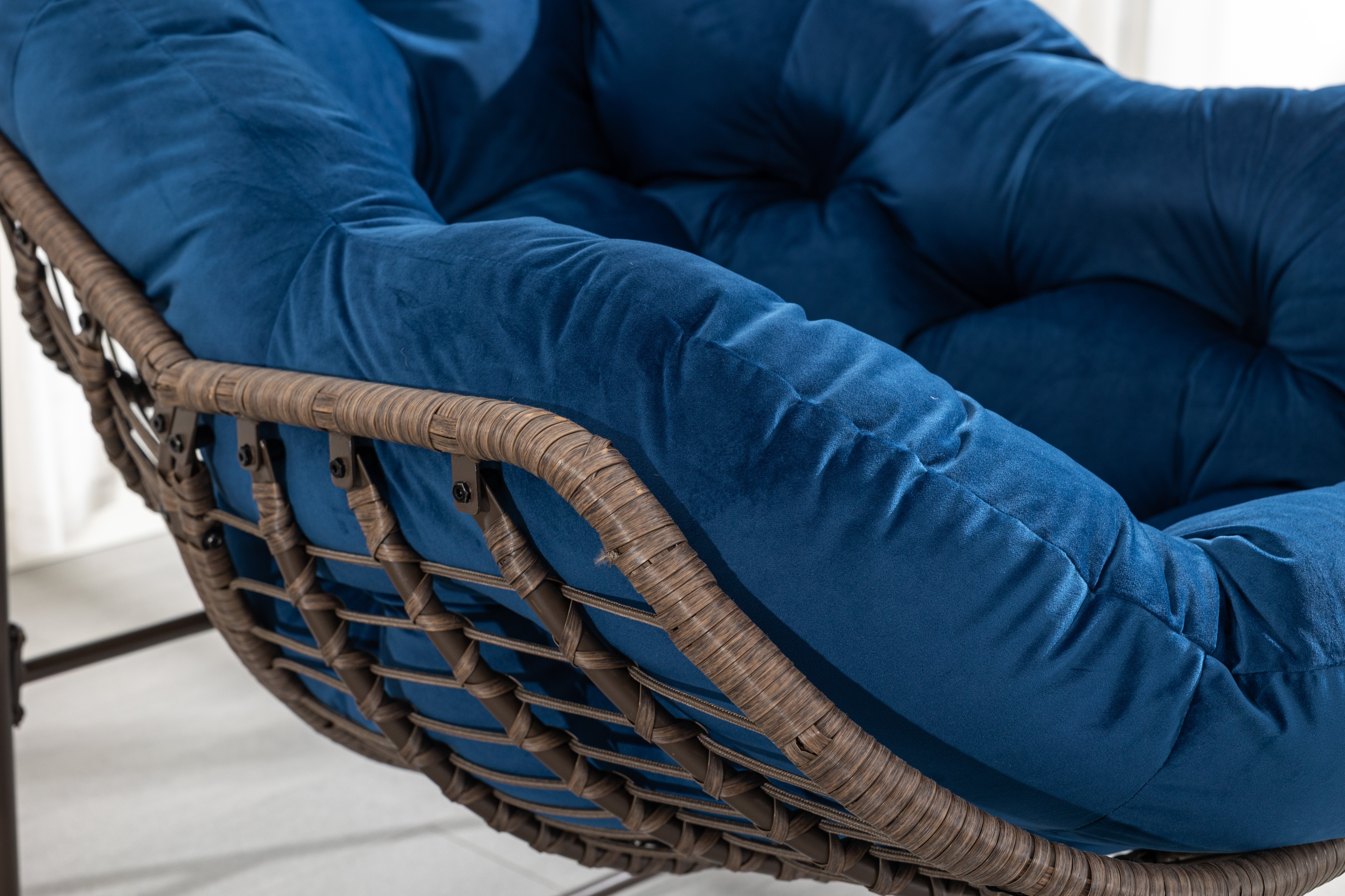 Logidon Outdoor Rotan Oversized Schommelstoel Marineblauwe Tuinstoel